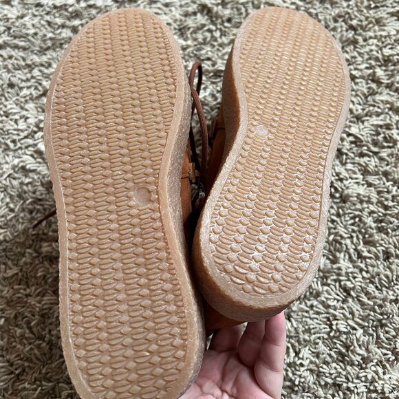 NEW Hush Puppies Bridget Chukka Lace Boot in Cognac Suede, Womens Size 8.5 Wide - Picture 4 of 5